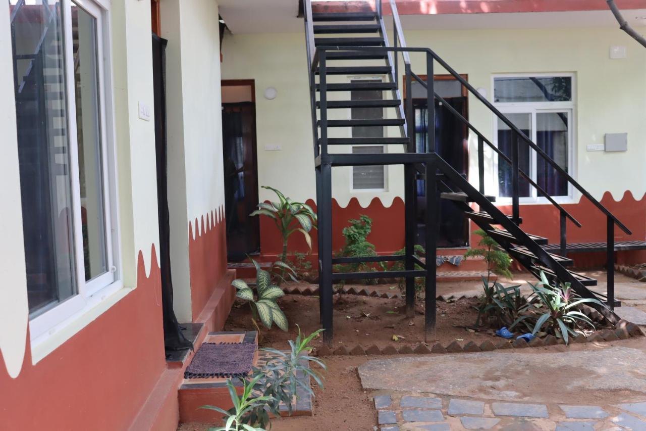 Da Mantra House Guest House Tiruvannamalai Exterior photo