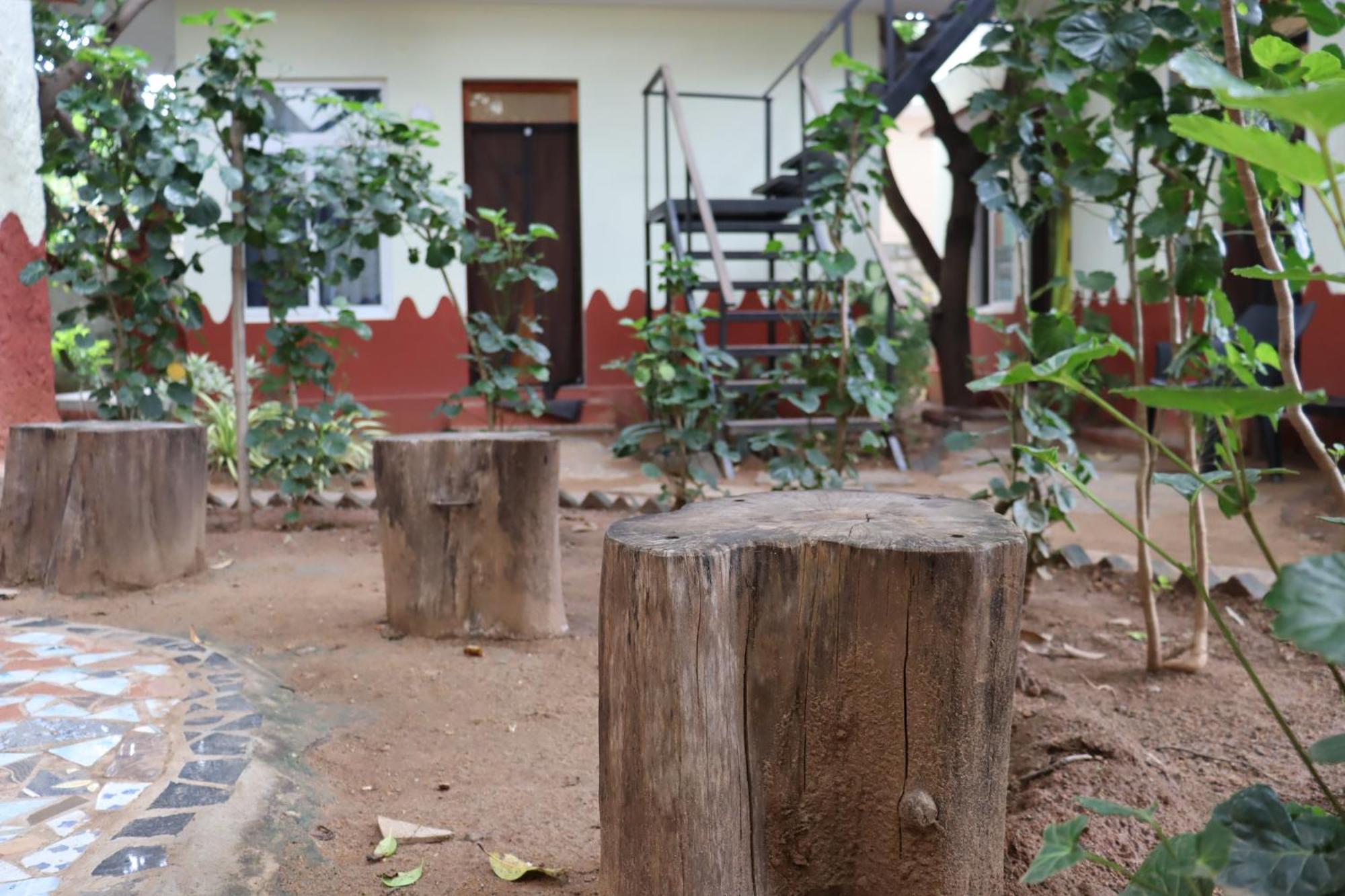 Da Mantra House Guest House Tiruvannamalai Exterior photo